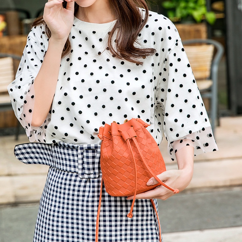 Túi Đeo Vai Đựng Điện Thoại Họa Tiết Dập Nổi Độc Đáo Thời Trang