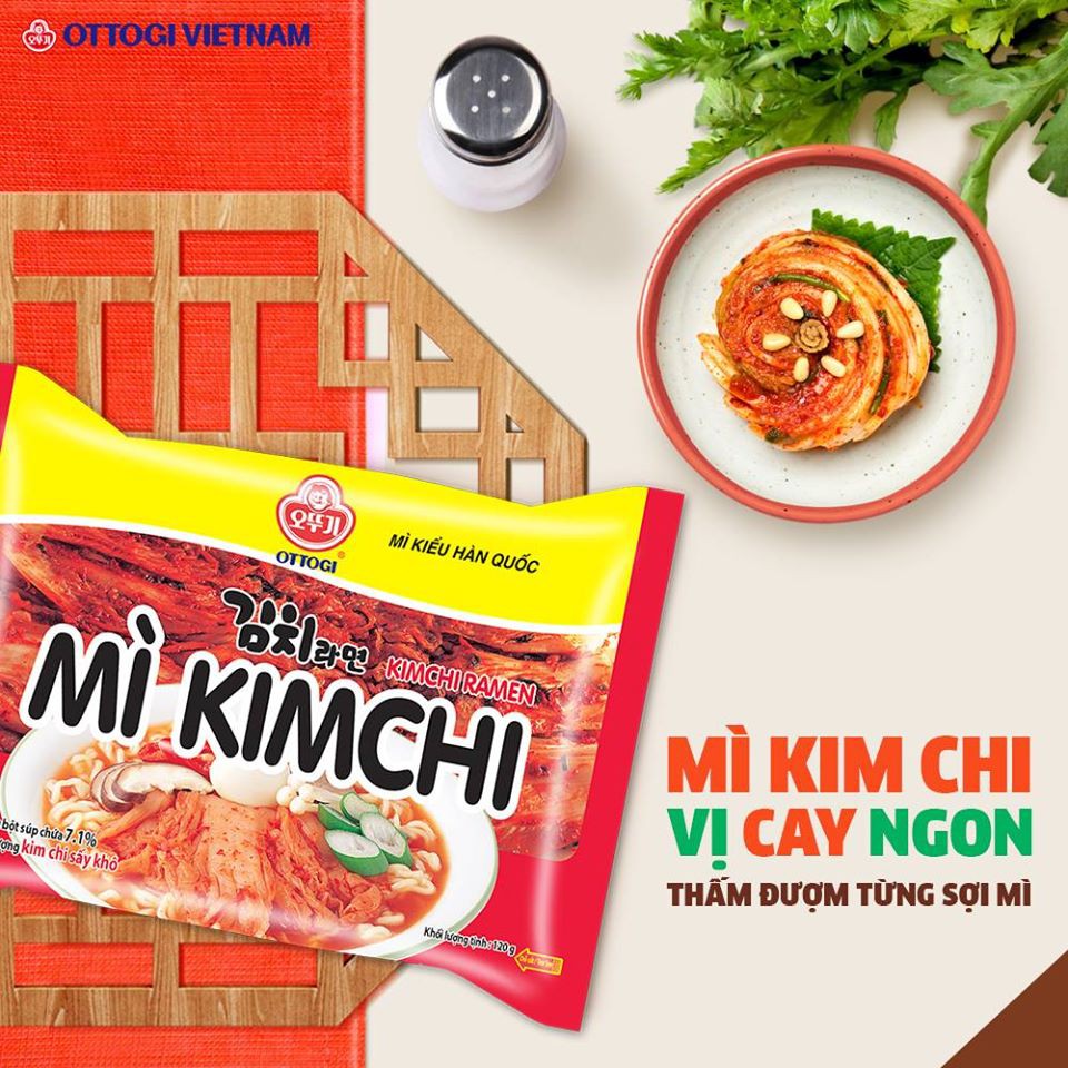 Lốc 8 gói mì kimchi Ottogi 120g