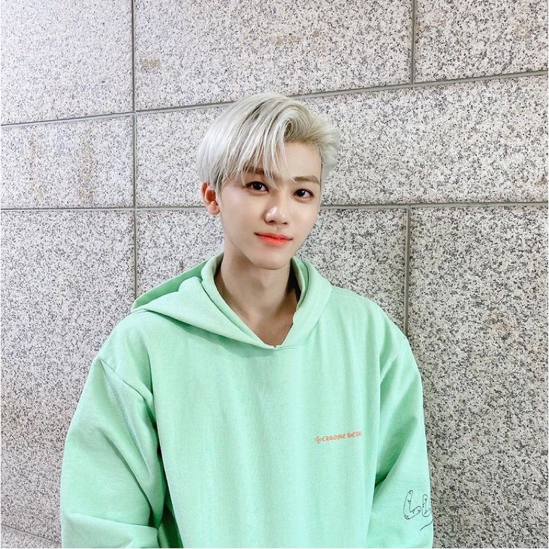 Áo Hoodie màu Mint bạc hà- cheap mmt Jaemin NCT | BigBuy360 - bigbuy360.vn