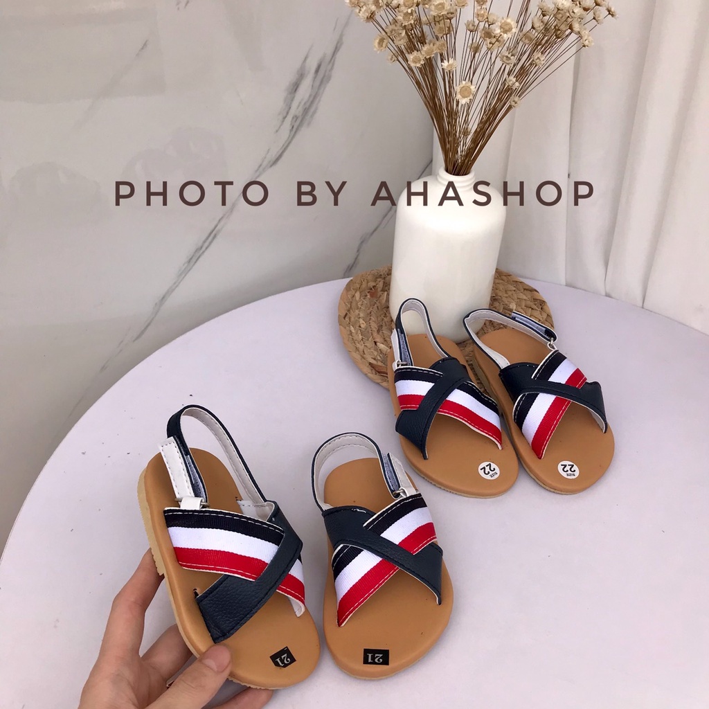 Sẵn Dép Sandal Dép Quai Hậu Quai Chéo Kẻ Phong Cách Thể Thao Cho Bé Trai K072