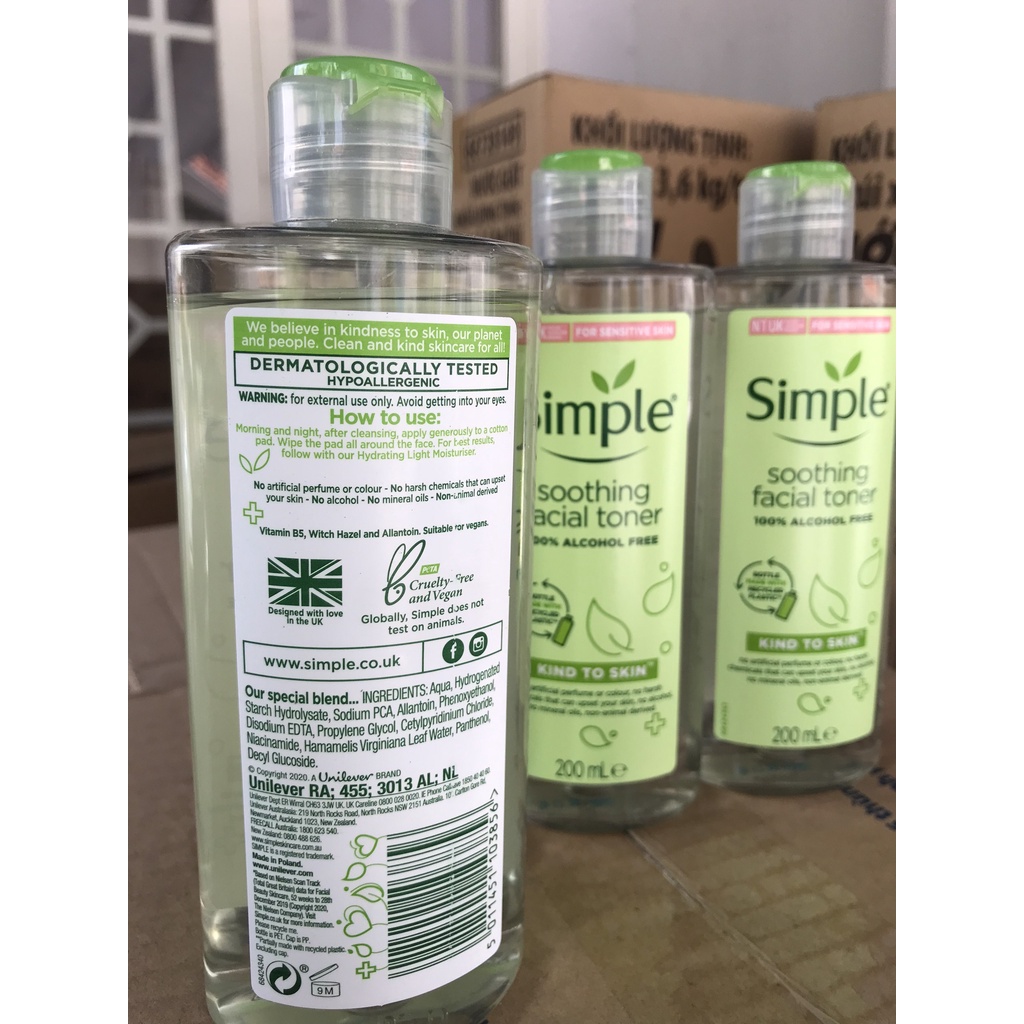 Nước Hoa Hồng Simple Toner Không Chứa Cồn, Dưỡng Ẩm Và Cân Bằng Độ Ẩm Cho Da 200M