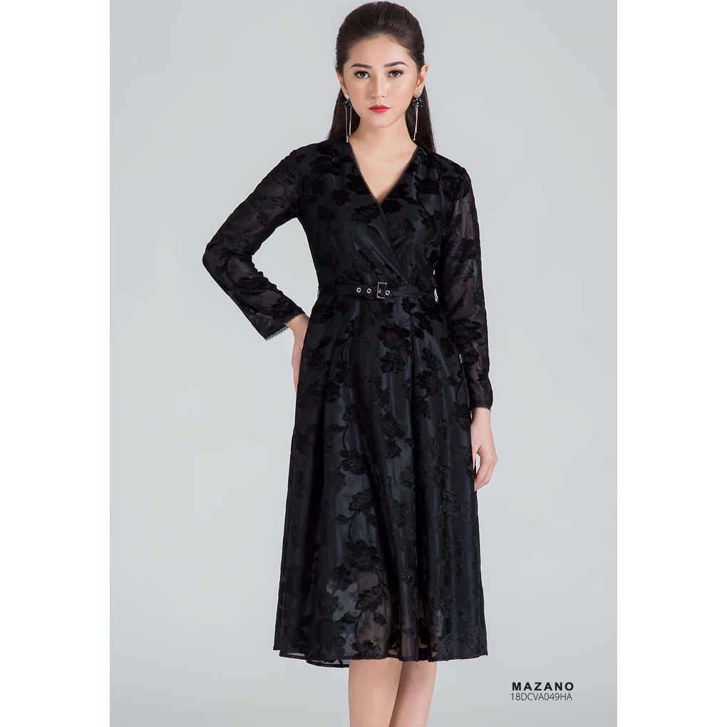 Váy nhung đen xòe tay dài MAZANO MS 18DCVA049HA
