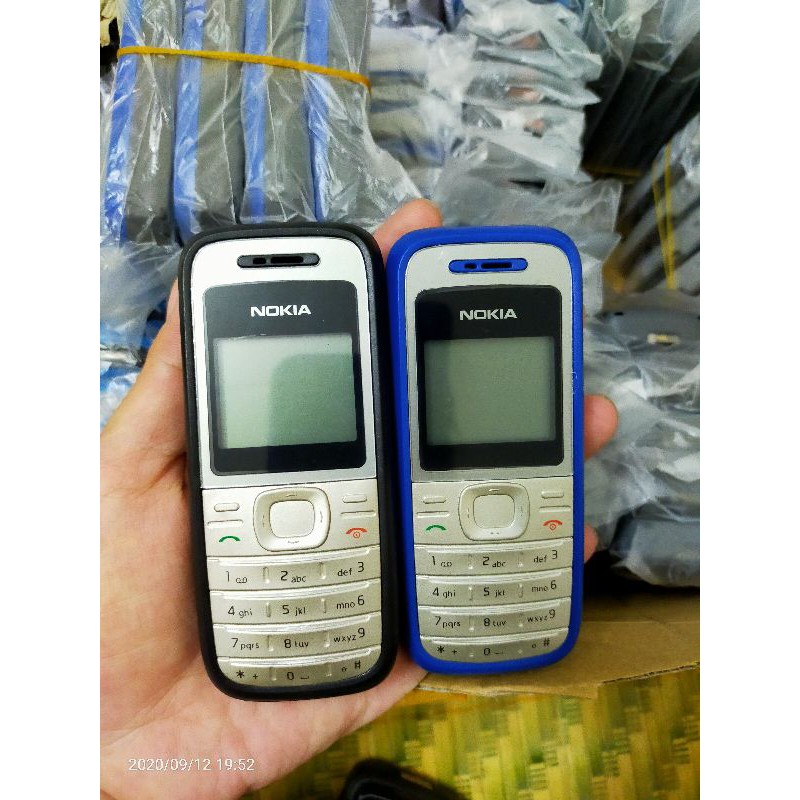 Điện thoại Nokia 1200,1208[HÀNG CHÍNH HÃNG]gồm đủ phụ kiện