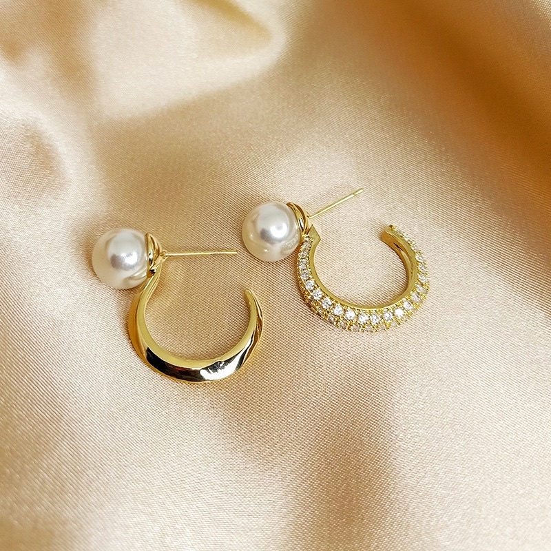 bông tai khoen tròn đính hạt châu cá tính