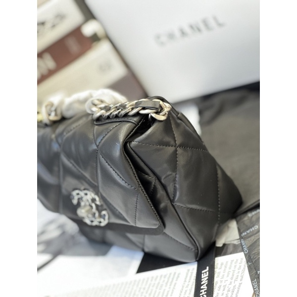 Túi cách nữ C H A N E L C19 mini