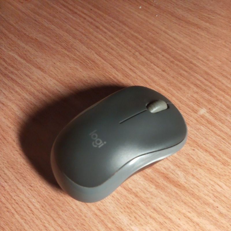 Chuột không dây Logitech M185