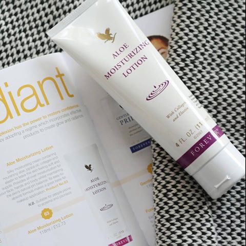 Kem Dưỡng Ẩm Aloe Moisturizing Lotion FOREVER 063flp