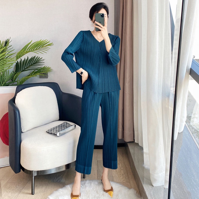 Miyake Bộ Áo + Quần Ống Loe Lưng Cao Thời Trang Mùa Xuân Thu 2022 Phong Cách Phương Tây