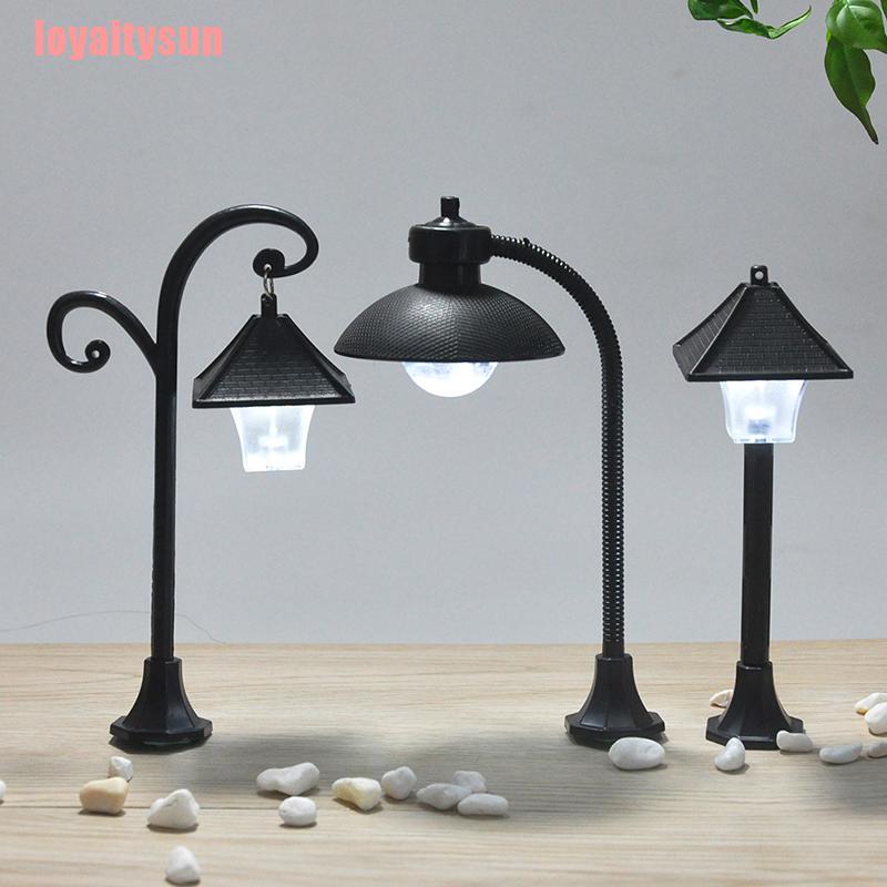 1 Đèn Đường Mini Cho Sân Vườn