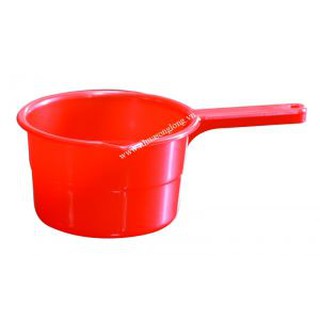 gáo nhựa múc nước