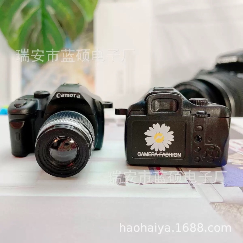 Móc khóa hình máy ảnh mini có đèn LED phát sáng