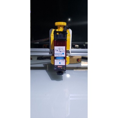 Bộ chỉnh tiêu cự đầu Laser Diot