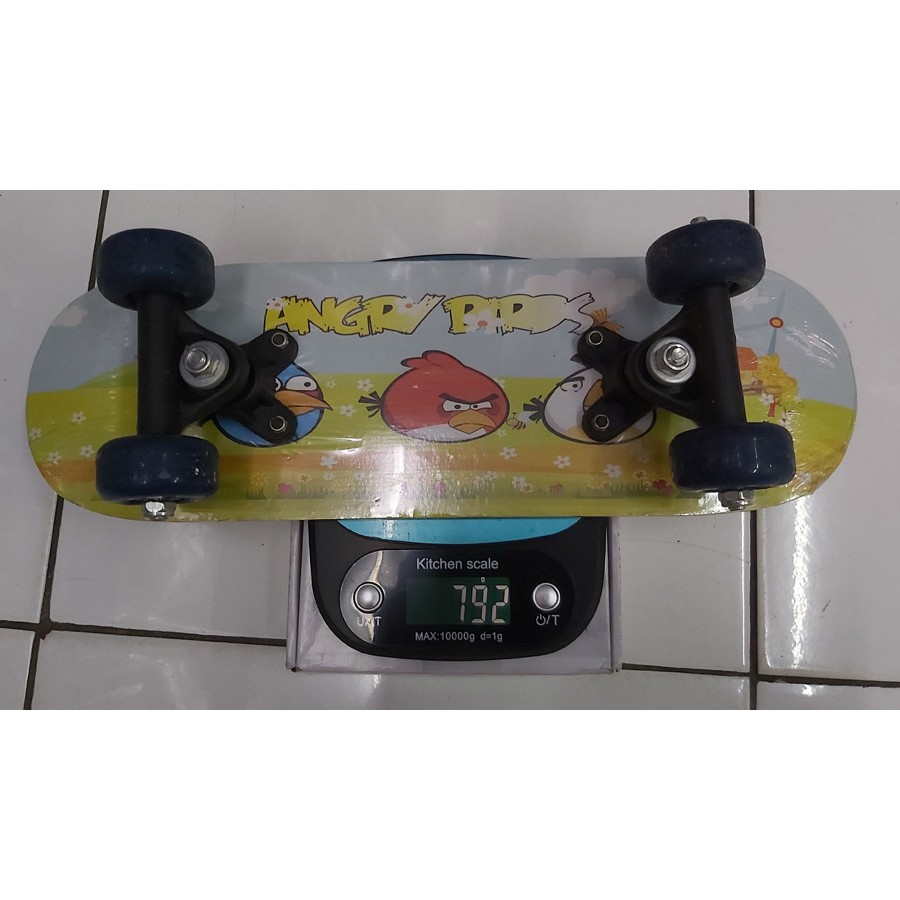 Mới Ván Trượt Skateboard Hình Angry Birds Dễ Thương Cho Bé