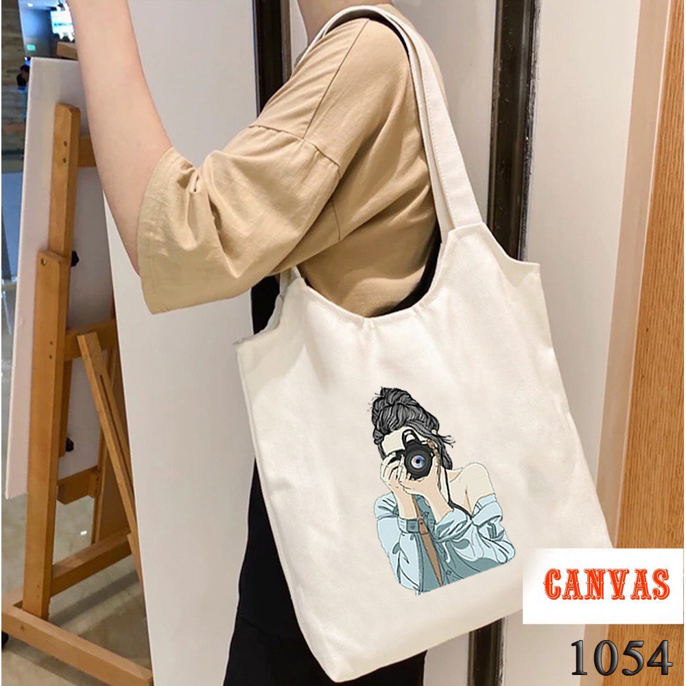 Túi Tote Túi Vải Canvas Trắng Họa Tiết Cô Gái Chụp Ảnh 1054 Kích Cỡ Lớn Đựng Vừa A4 Đeo Vai Đi Học Cực Xinh