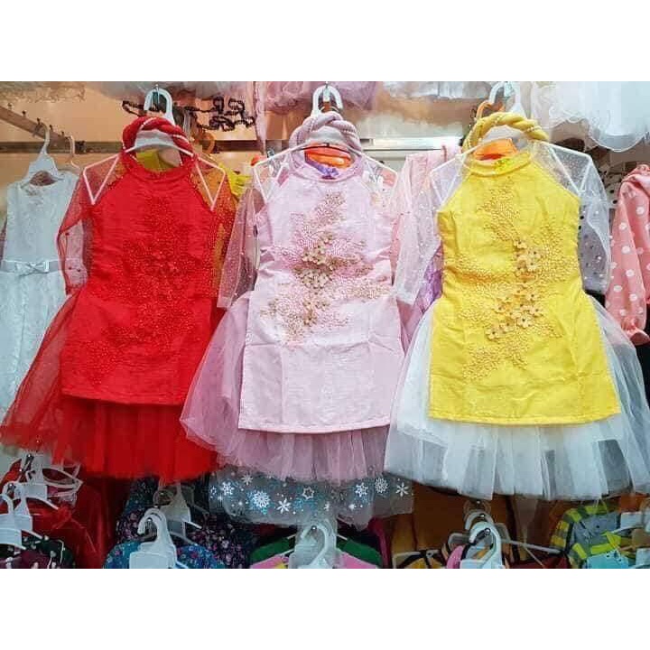 Áo dài cách tân đũi cao cấp thêu hoa mấn ngọc mẫu mới cho bé gái từ 12kg đến 28kg( màu đỏ vàng hồng)