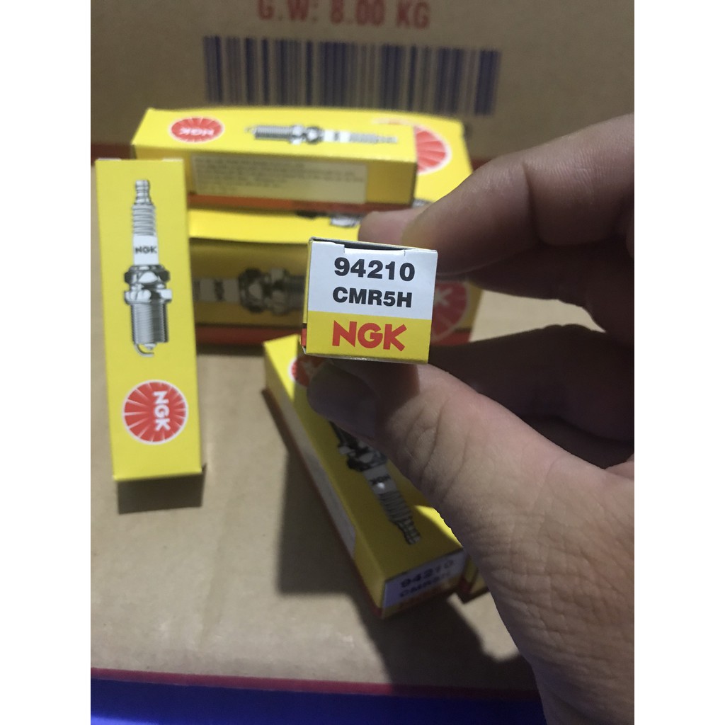Bugi  máy cắt cỏ 4 thì GX35 NGK hàng chính hãng