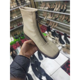 Boot khoá sau