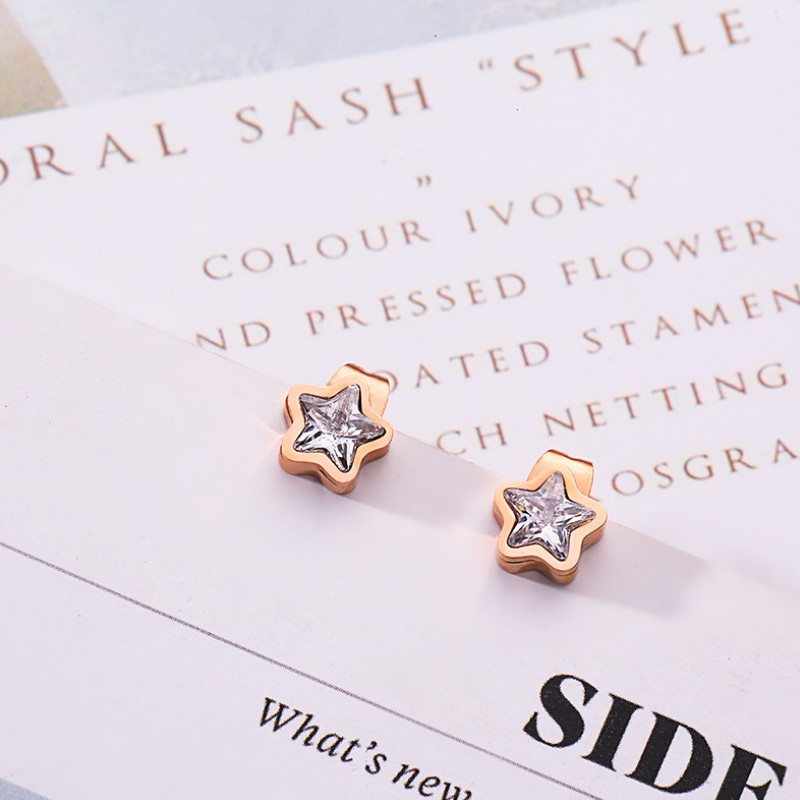 Bông Tai Sao Nhỏ Xinh Titan Ko Đen TT 3887