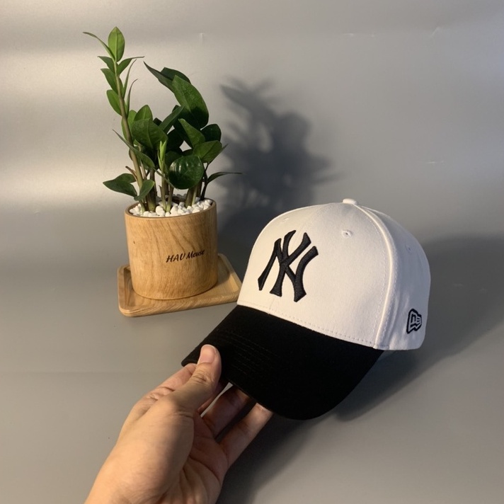 Nón  lưỡi trai Trắng Đen logo thêu chữ NY dành cho mọi lứa tuổi Free size