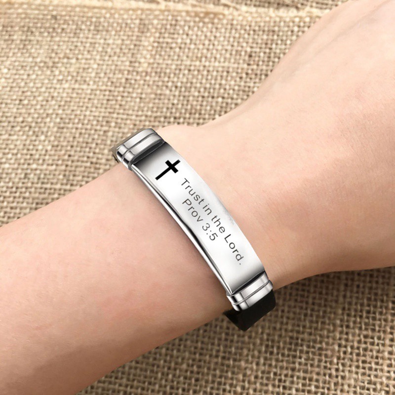 Vòng đeo tay khắc câu nói thiên chúa giáo bằng inox