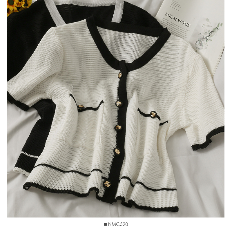 Áo Thun Ngắn Tay Cổ Chữ V Họa Tiết Sọc Ngang Mẫu 2021 Thời Trang Dành Cho Nữ | BigBuy360 - bigbuy360.vn