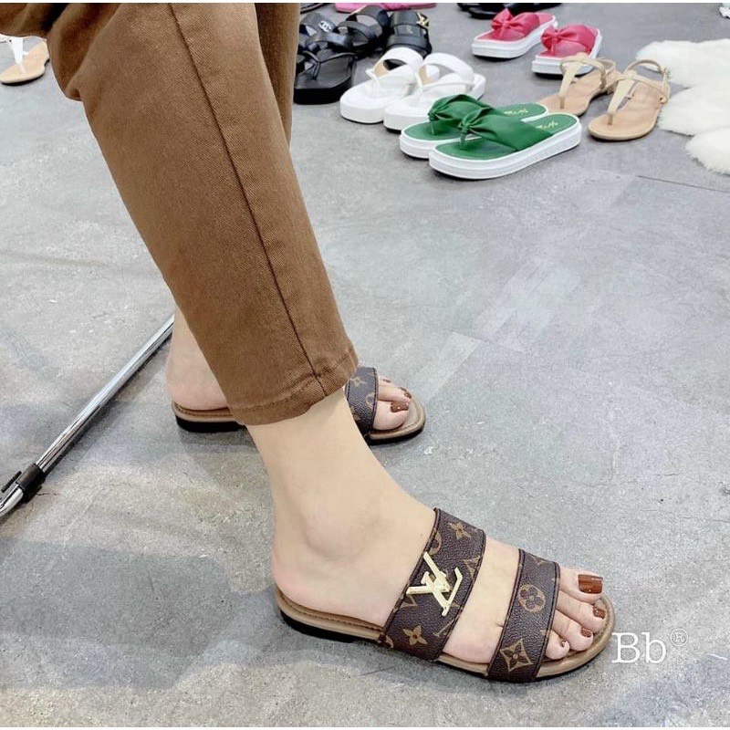 Dép Lê Nữ Quai Ngang Đính Chữ L V