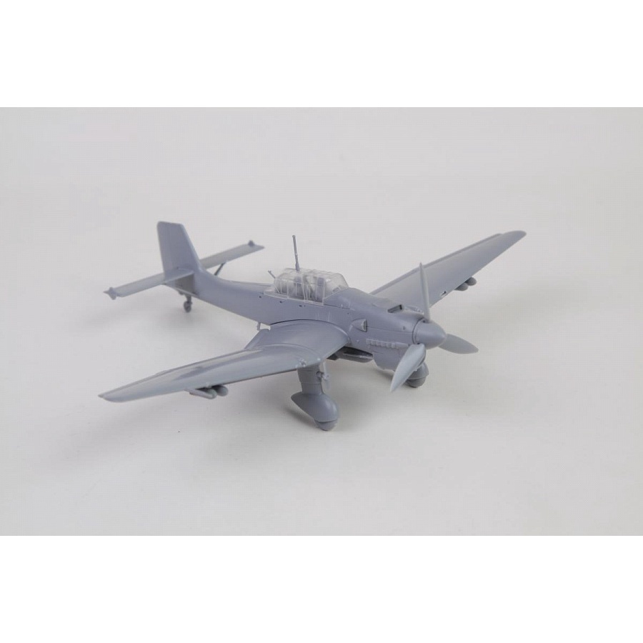 Mô hình quân sự Máy bay ném bom bổ nhào Junkers Ju-87 B2 1/72 Zvezda