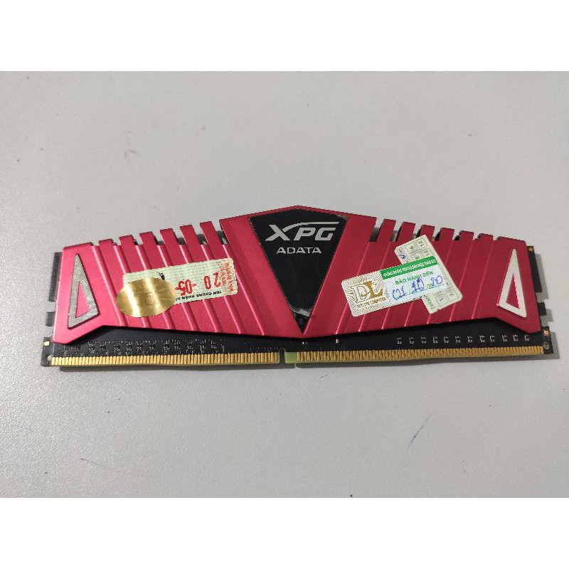 Ram PC hãng Adata DDR4 4g, bus 2400 tản thép