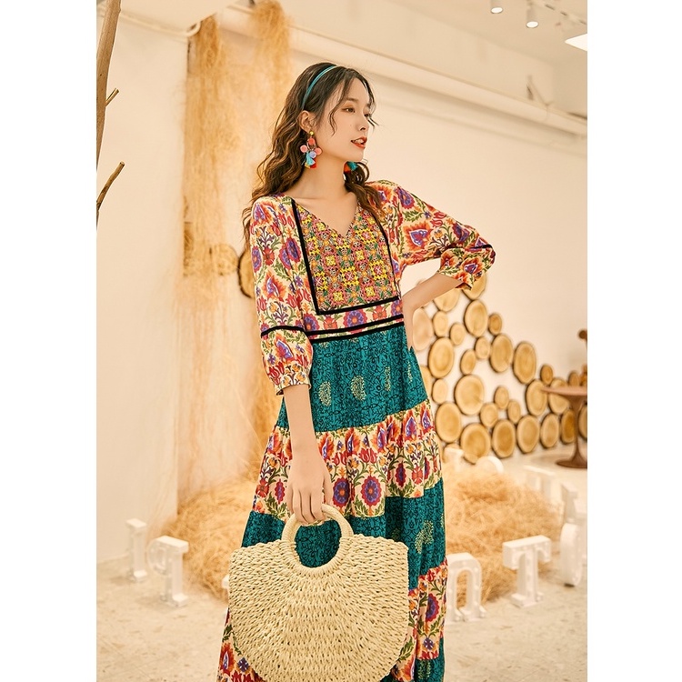 Đầm Bohemain Thêu Họa Tiết Dân Tộc Sắc Màu Nhiệt Đới - MUOJ