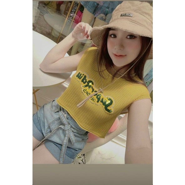Áo Len Croptop Sát Nách Chữ Nổi | Smide Clothing