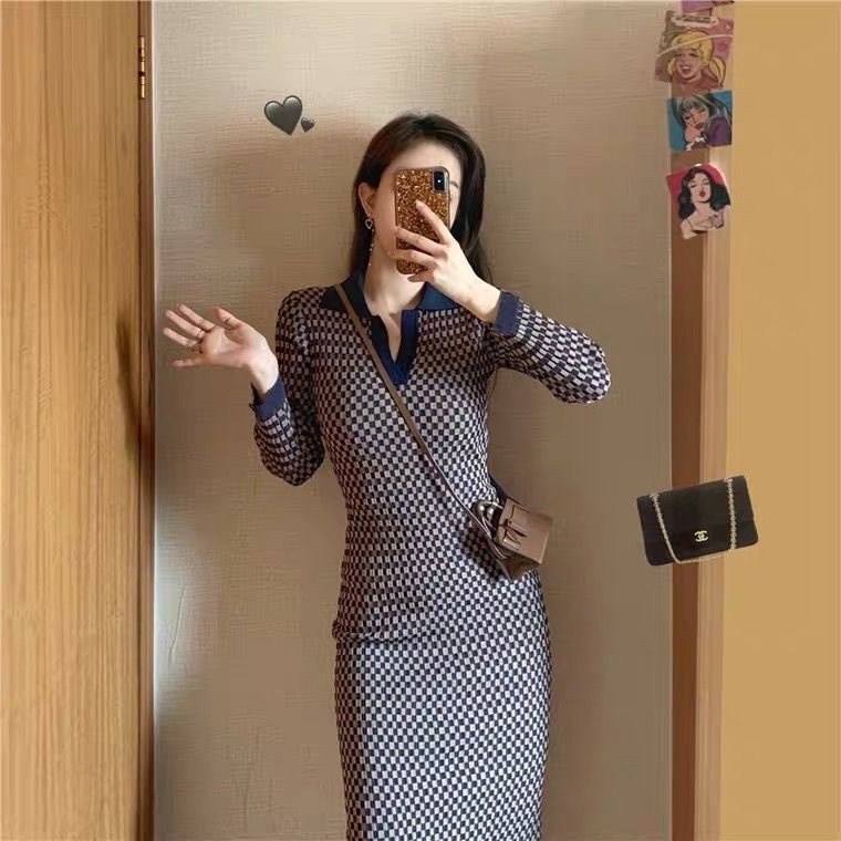 Đầm Dệt Kim Dài Qua Gối Cổ Chữ V Họa Tiết Sọc Caro Phong Cách Pháp Thời Trang Mới Cho Nữ 2021 | BigBuy360 - bigbuy360.vn