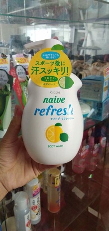 Sữa tắm Naive Nhật