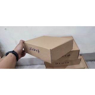 Hộp carton AD 25x20x7 hộp nắp cài, nắp gài trắng hoặc nâu