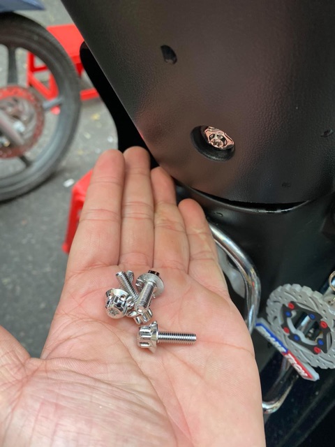 Ốc salaya size 4li ren nhuyễn inox 304