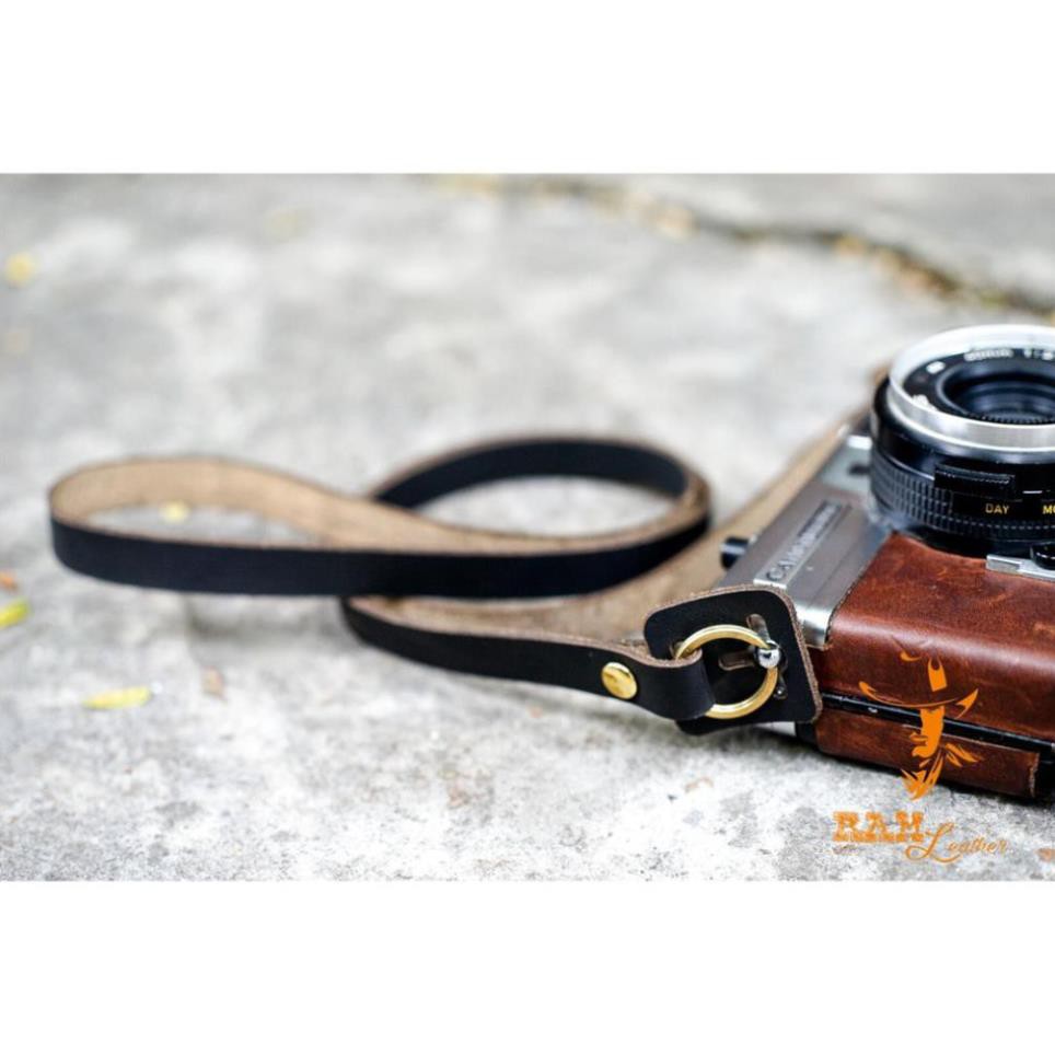 DÂY MÁY ẢNH FILM VÀ MIRROLESS DA BÒ ĐEN MỘC MẠC – RAM A2 BLACK *
