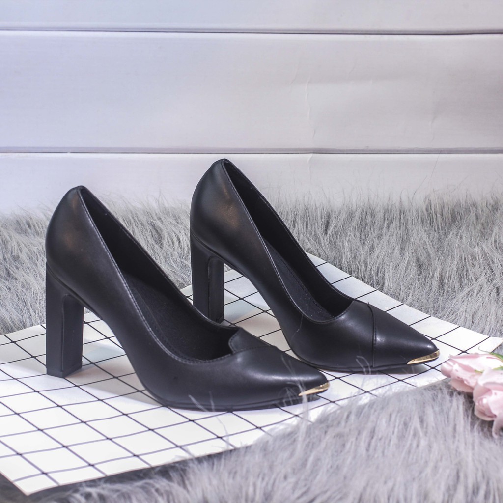 Giày Cao Gót 9cm Đế Vuông Thon Mũi Đồng P107