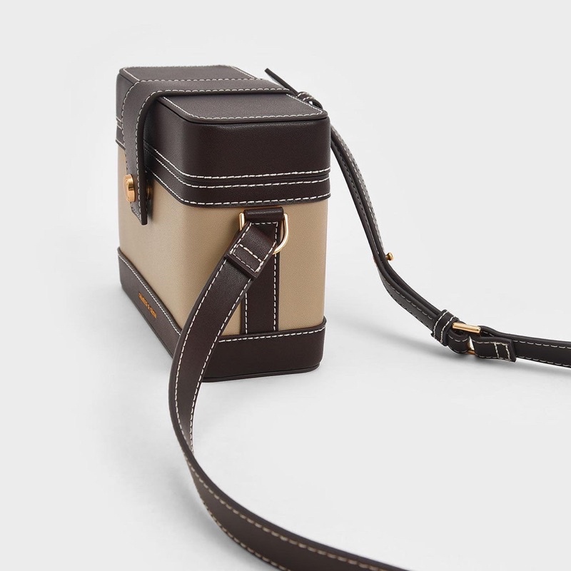 Túi dáng hộp đeo chéo, mẫu mới 2022