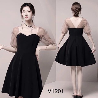 Đầm thiết kế tay nhung