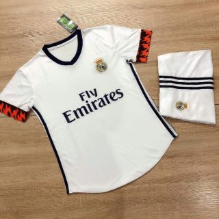 Áo bóng đá: CLB Real Madrid trắng