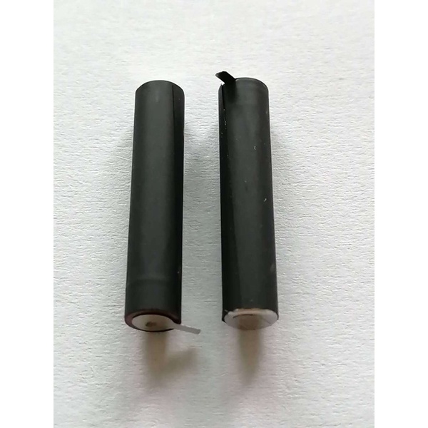 pin trụ thay thế tai nghe tai nghe ko dây táo 1,2. pin thay cho tai nghe ko dây táo 1,2 25mah