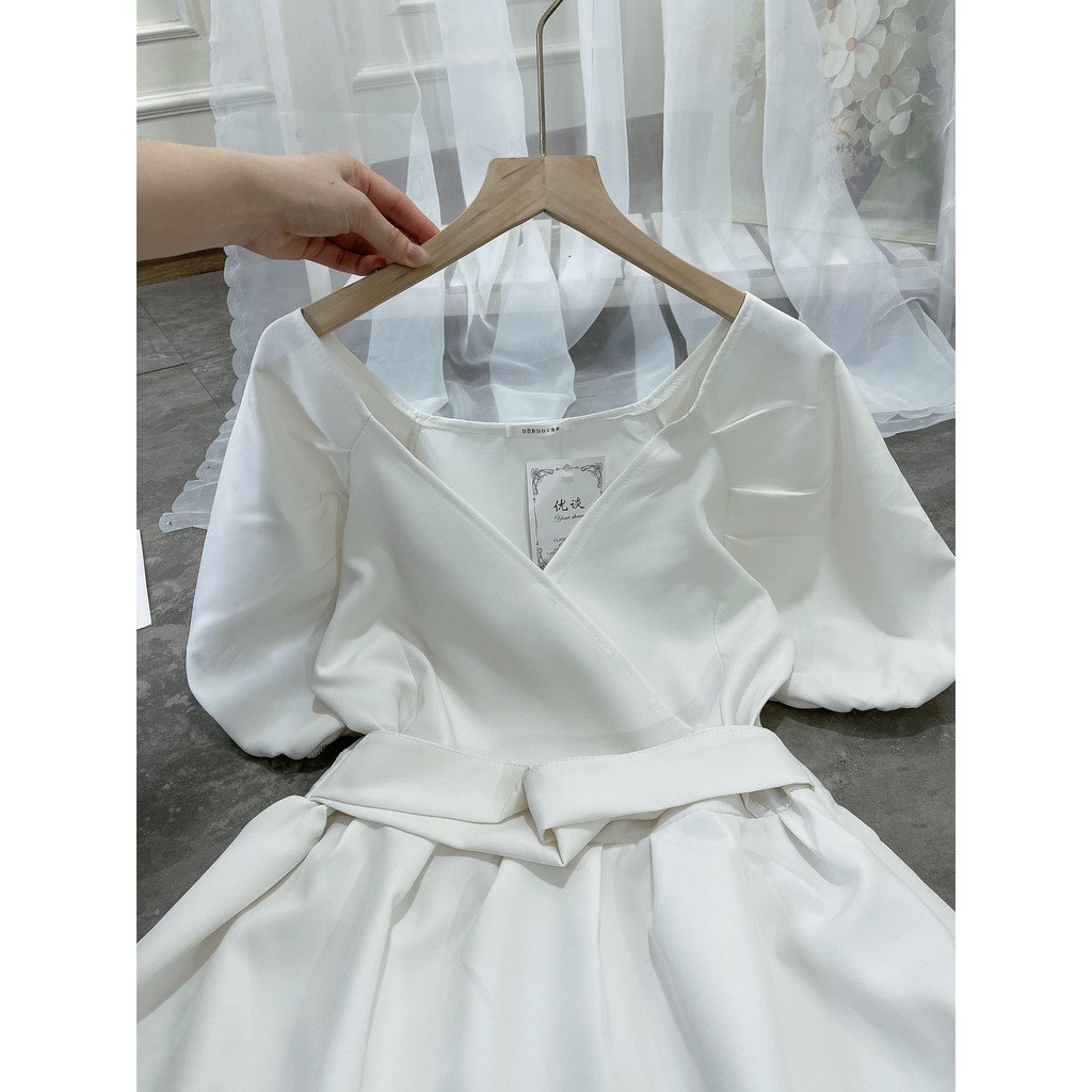 Đầm Trắng Cổ V Kèm Đai Eo Cực Hot | BigBuy360 - bigbuy360.vn