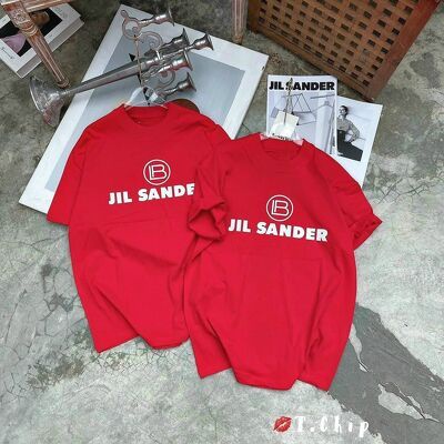 Áo phông nữ màu Đỏ fom rộng nổi bật