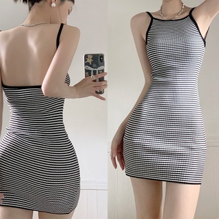 C & M Đầm Hai Dây Mini Ôm Dáng Họa Tiết Kẻ Sọc Đen Hở Lưng Phong Cách Vintage Quyến Rũ Cho Nữ