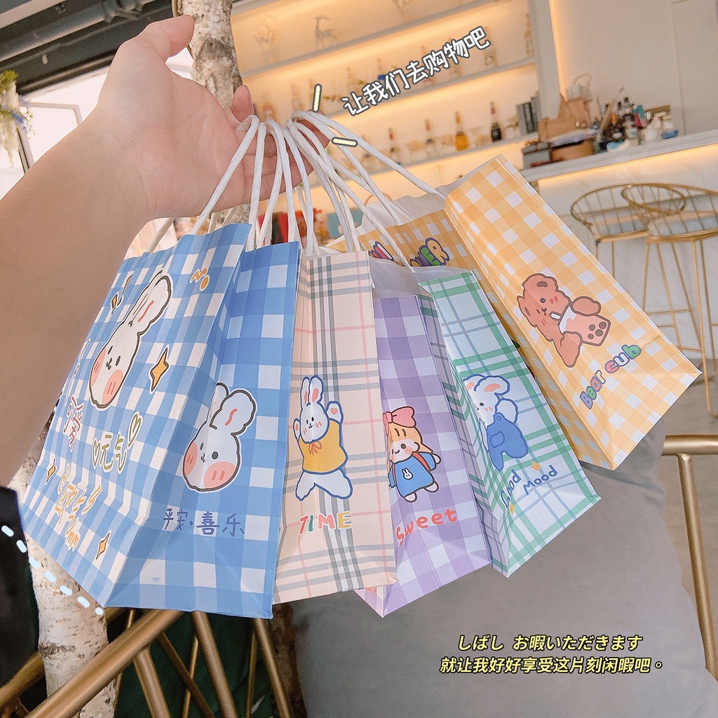Túi giấy đựng quà kèm quai xách tiện lợi phong cách Nhật Bản