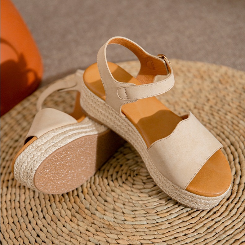 Giày sandal Siketu đế xuồng bọc cói cao 5cm, quai ngang bản rộng