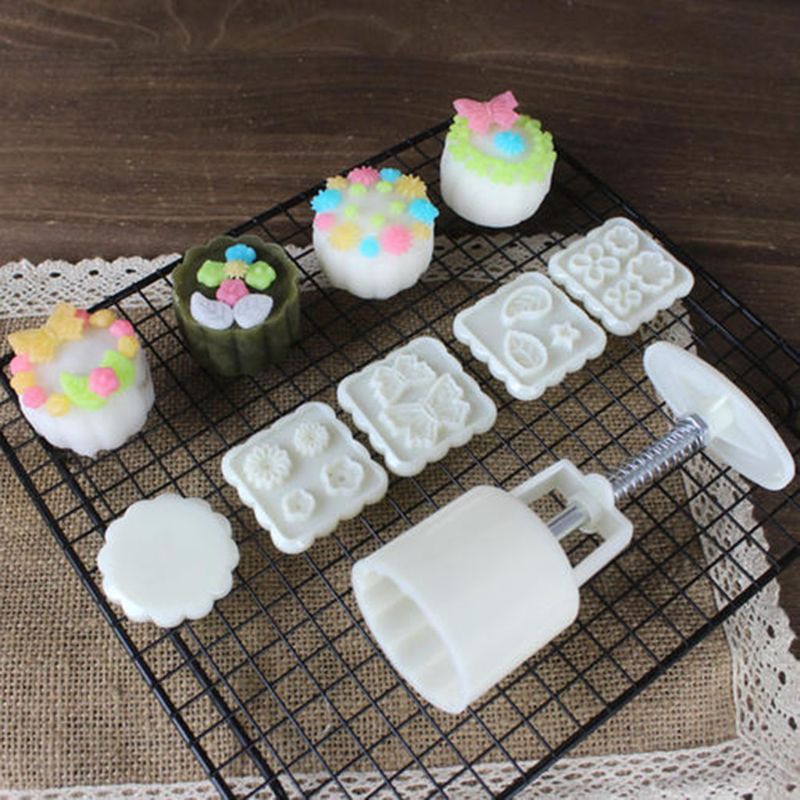 Khuôn Làm Bánh Trung Thu 50g 5 Ngăn DIY