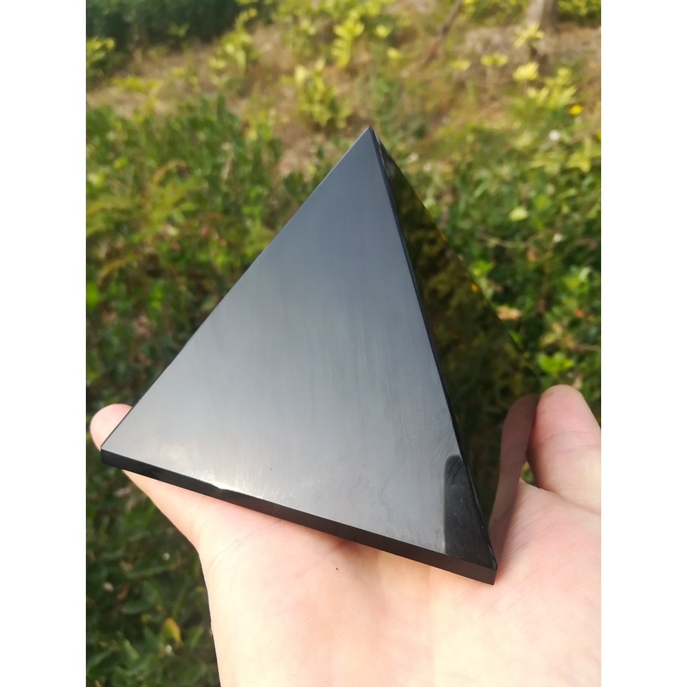 Đá Obsidian Đen 4-8cm Hình Kim Tự Tháp