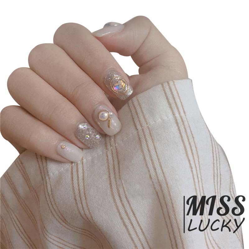 ❤Móng Tay Giả Trang Trí Thời Trang Cho Cô Dâu