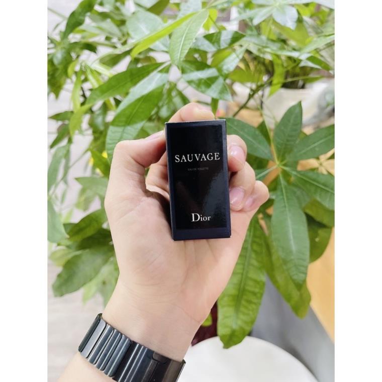 Nước Hoa Nam Mini Dior Sauvage Eau de Toilette 10ml Hàng Chính Hãng - M117