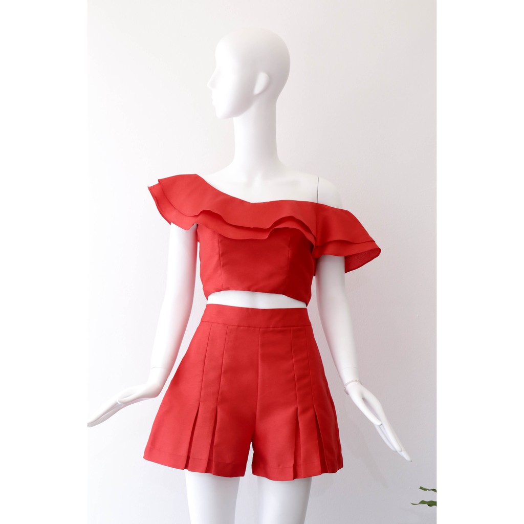 Áo croptop HEYBEE kiểu lệch vai tầng bèo (2 màu) - MON CHERI TOP HA637